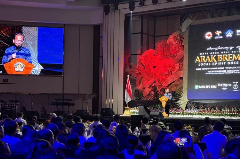 Gubernur Bali Usulkan Pengurangan Biaya Produksi Arak Bali