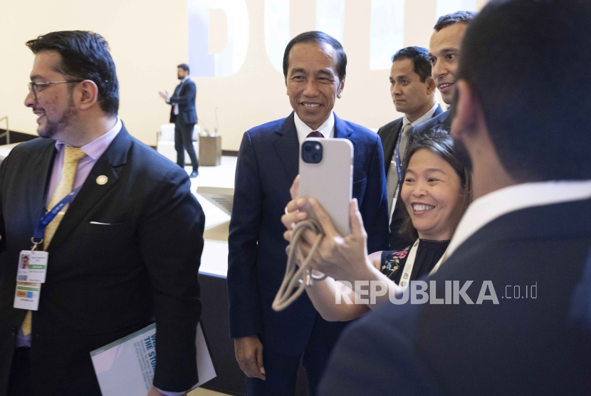 Presiden Indonesia Joko Widodo dalam side-event COP28 di Dubai, UEA, Senin (1/12/2023).