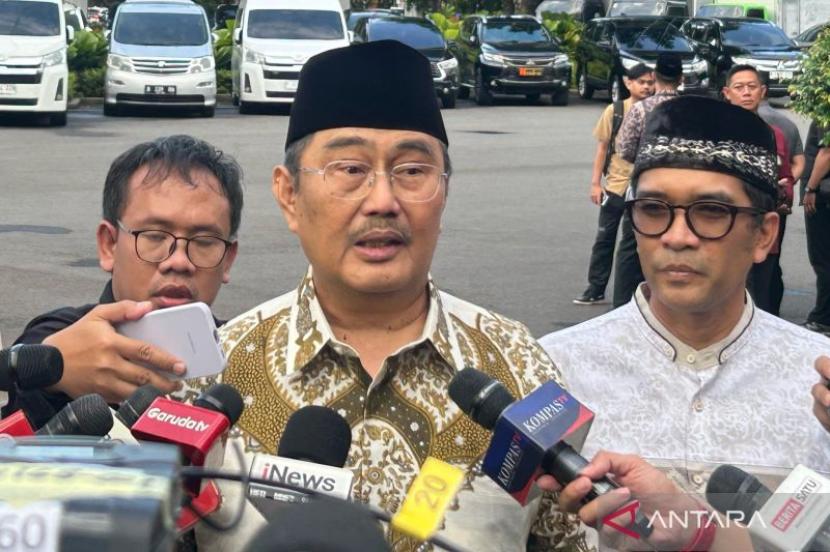 Prabowo-PM Pakistan bahas rencana ke Teheran bantu redam eskalasi.