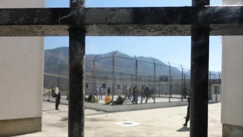 Sedikitnya delapan tahanan tewas dan tujuh lainnya terluka dalam kerusuhan antara tahanan di negara bagian Colima, Meksiko.