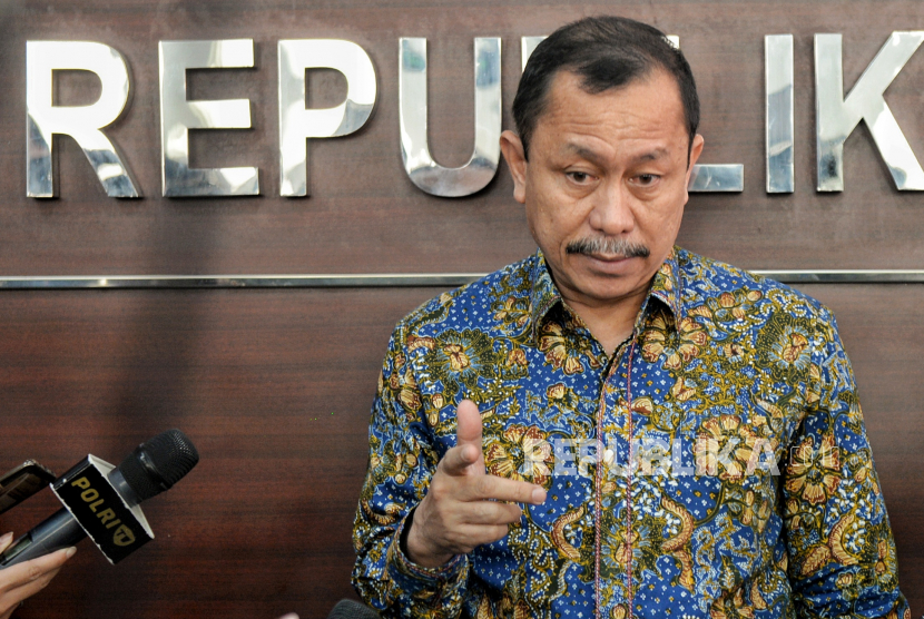 Ketua Komnas HAM Ahmad Taufan Damanik memberikan keterangan pers di kantor Komnas HAM, Jakarta.