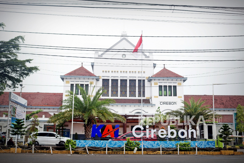 Stasiun Cirebon.