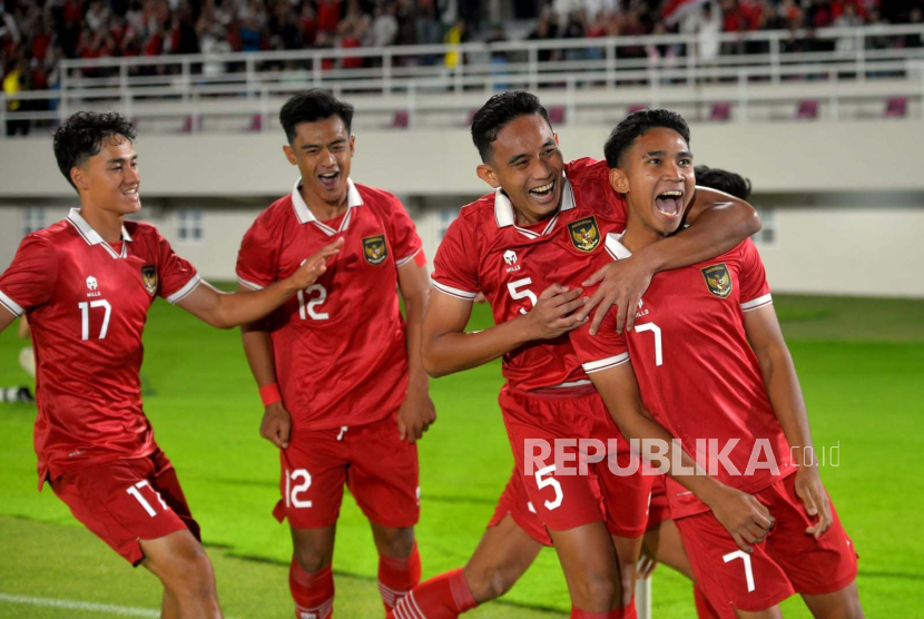 Selebrasi pemain timnas Indonesia U-23 setelah menjebol gawang China Taipei U-23 di Grup K Kualifikasi AFC U23 Piala Asia 2024 di Stadion Manahan, Solo, Sabtu (9/9/2023). 