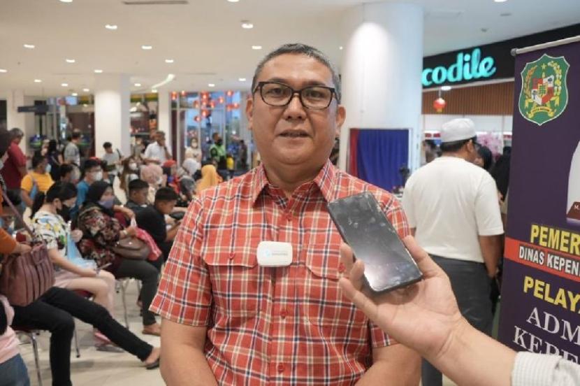 Disdukcapil Kota Medan beri layanan prima administrasi kependudukan.