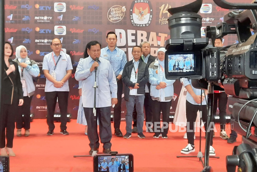 Capres nomor urut 2, Prabowo Subianto saat konferensi pers usai debat cawapres di Jakarta Convention Center (JCC) di Jakarta Pusat, Ahad (21/1/2024).
