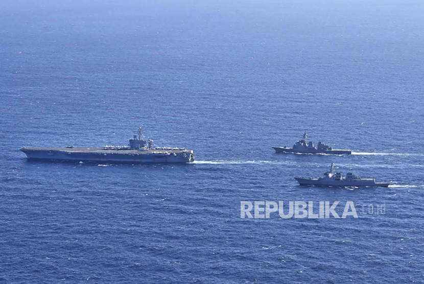 Korsel, Jepang dan Amerika Serikat (AS) menggelar latihan angkatan laut gabungan yang melibatkan kapal induk AS, pada (17/1/2024). 