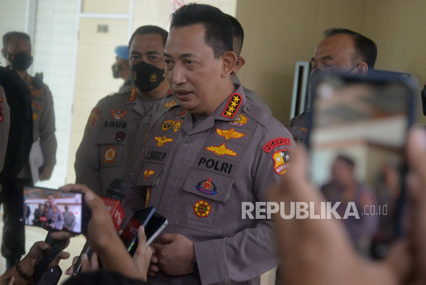Kapolri Jenderal Pol Listyo Sigit Prabowo  akan hadiri Deklarasi Pesantren Kawal NKRI di Pesantren Buntet Cirebon. Deklarasi upaya untuk perkuat rasa nasionalisme   