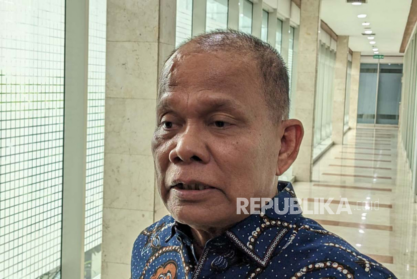Anggota Komisi I DPR Fraksi Partai Demokrasi Indonesia Perjuangan (PDIP) Sturman Panjaitan. PDIP dan PKS meminta Baleg DPR tidak terburu-buru membahas RUU DKJ.