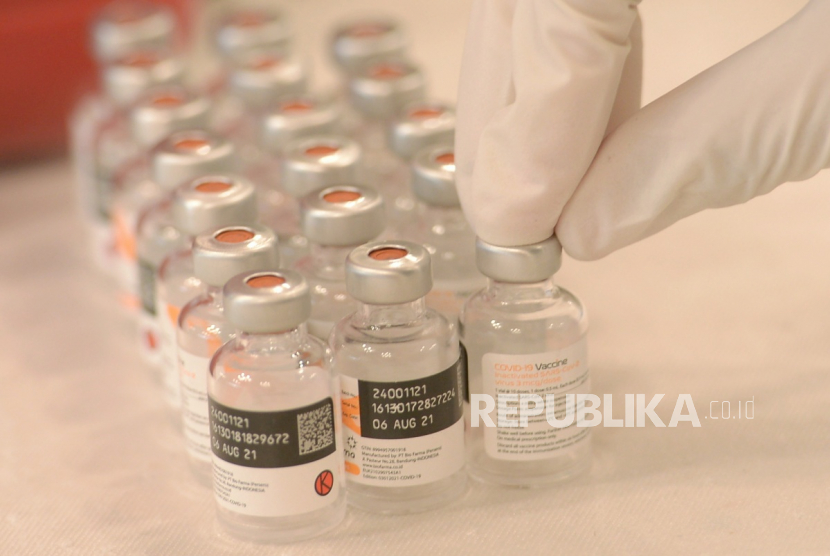 Pemerintah Kota Batu, Jawa Timur, akan meminta tambahan pasokan vaksin Covid-19 kepada Pemerintah Provinsi Jawa Timur (ilustrasi).