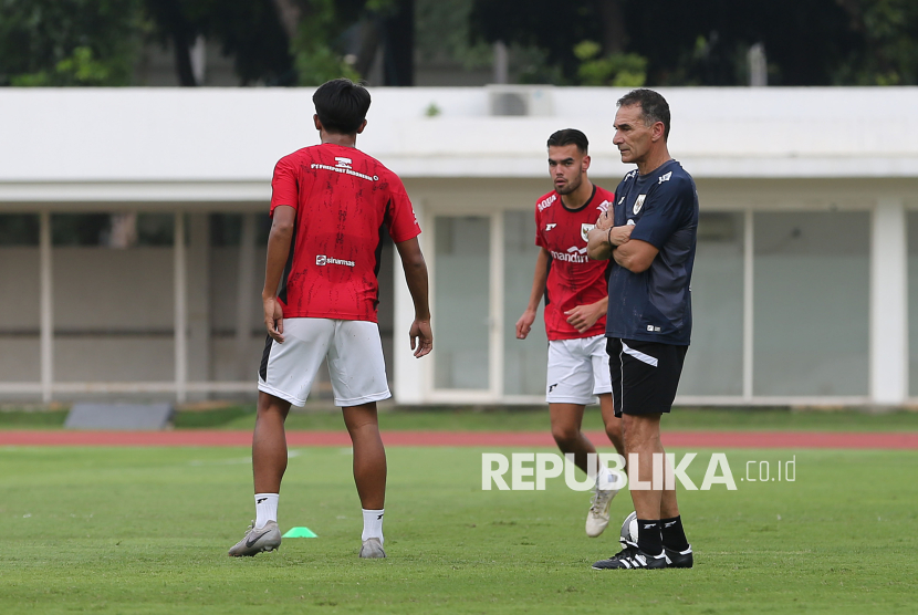 Pelatih Timnas Indonesia U-23 Gerald Vanenburg.