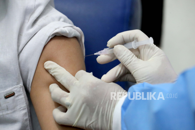  Satgas Covid-19 Kota Malang menargetkan pendataan penerima vaksin dapat selesai pekan ini. 