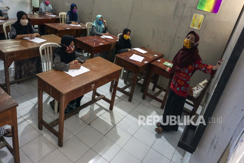 Suasana belajar mengajar yang menerapkan protokol kesehatan di salah satu pesantren di Jawa Tengah (ilustrasi) 