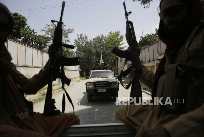 Milisi Taliban berpatroli di Kabul, ilustrasi