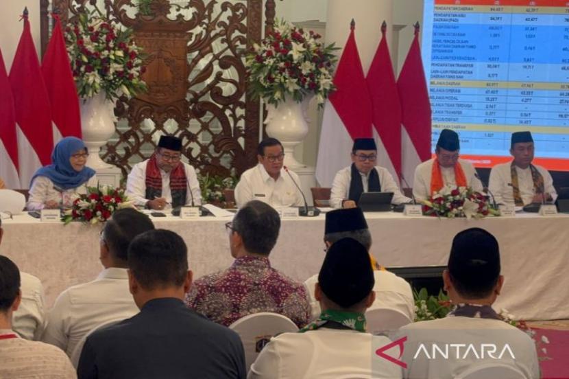 Tingkat pengangguran terbuka di Jakarta turun menjadi 6,05 persen.
