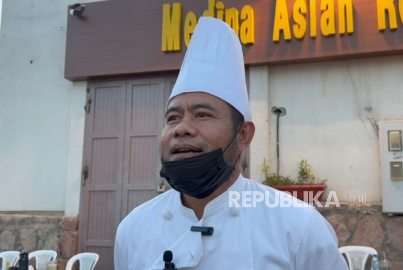Chef Muhammad Umar dari Medina Asian Reatoran