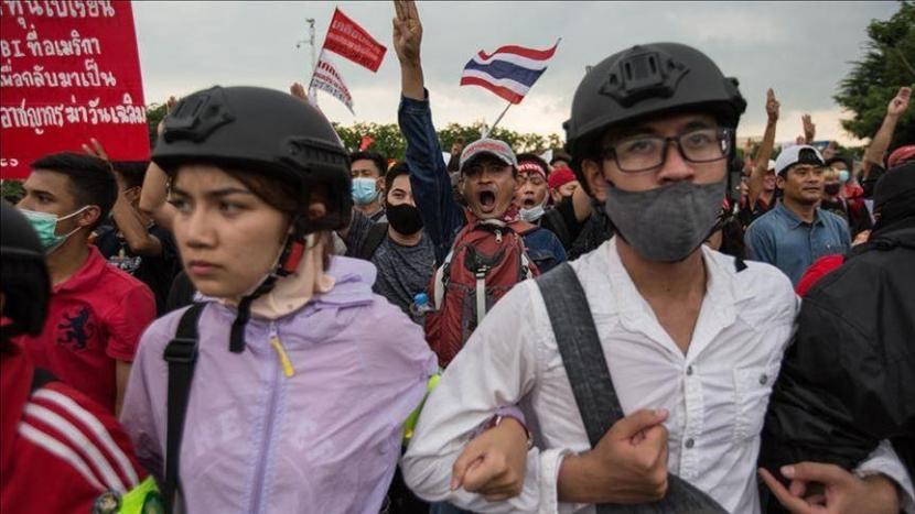 Pemerintah Thailand mengetatkan lockdown yang mulai berlaku pada Senin (4/1) setelah meningkatnya gelombang virus corona.