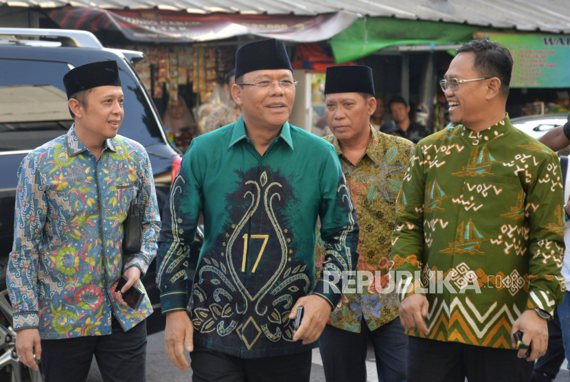 Plt Ketua Umum PPP Muhamad Mardiono saat tiba untuk melakukan pertemuan di Kantor DPP PKB, Jakarta, Senin (29/4/2024). Pertemuan silahturahmi antara PPP dan PKB tersebut membahas agenda politik nasional dan termasuk persiapan pilkada.