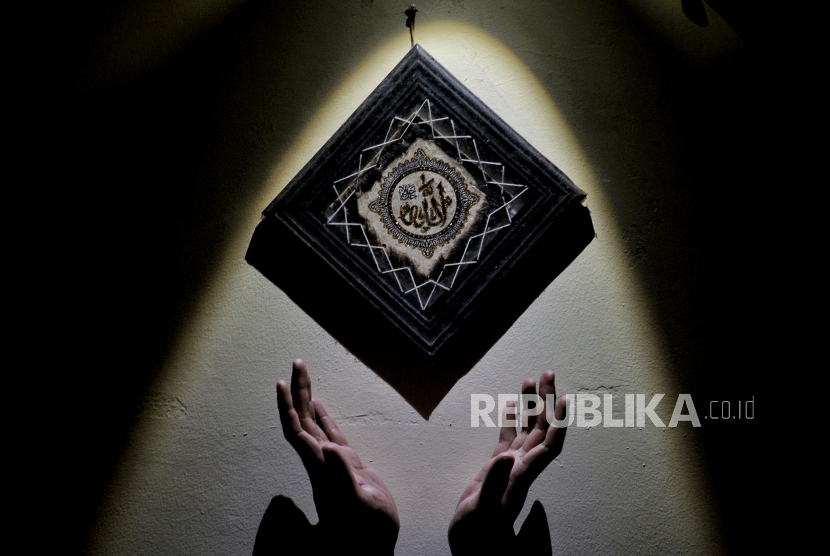 Rasulullah selalu menampakkan kerinduan kepada bulan Ramadhan. Ilustrasi Ramadhan dan Kedamaian