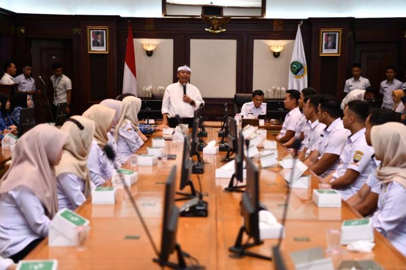 Sekda Jabar Dorong Lulusan IPDN Jadi Pemimpin Tangguh di Tengah Tantangan