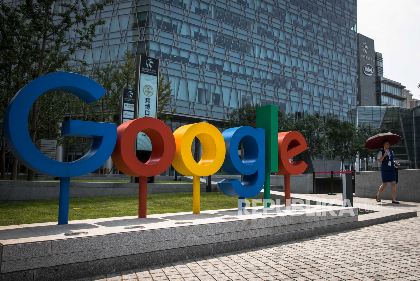Sepuluh negara bagian AS menuntut Google, menuduhnya mengambil langkah ilegal untuk mempertahankan monopoli atas pasar periklanan online. Tuntutan ini dipimpin oleh negara bagian Texas. 