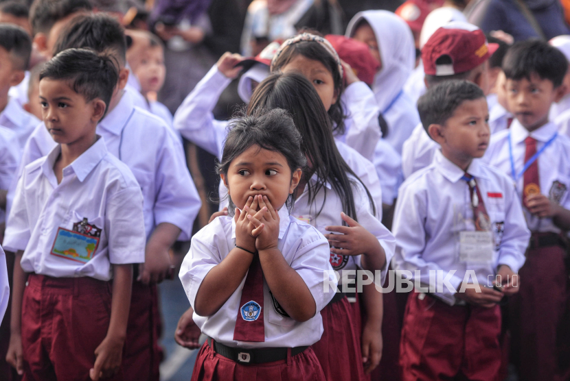 Anak-anak Indonesia (ilustrasi). Ribuan anak menghadiri puncak perayaan Hari Anak Nasional 2024 di Jayapura, Papua, pada Selasa (23/7/2024).