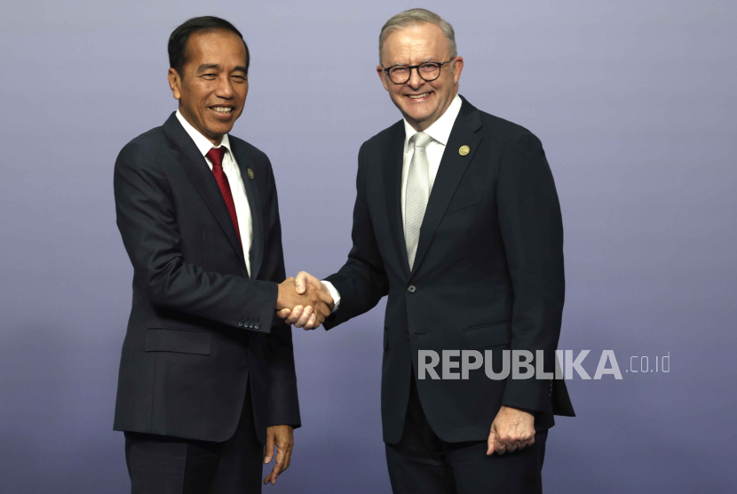 The Indonesian President Joko Widodo is welcomed by Australian Prime Minister Anthony Albanese at the ASEAN-Australia Special Summit in Melbourne, Australia, Tuesday, March 5, 2024.  