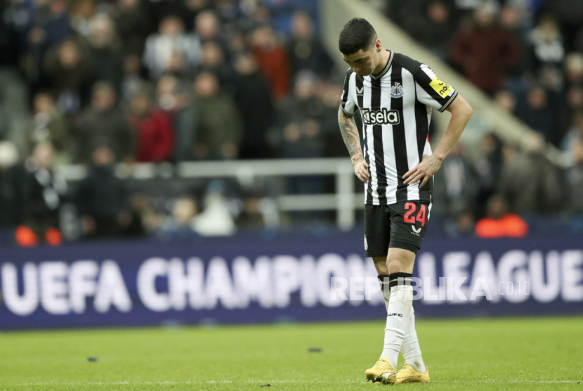 Newcastle Miguel Almiron reacts at the end of the Champions League group F soccer match between Newcastle United and AC Milan at St. James Park, in Newcastle, England, Wednesday, Dec. 13, 2023. 