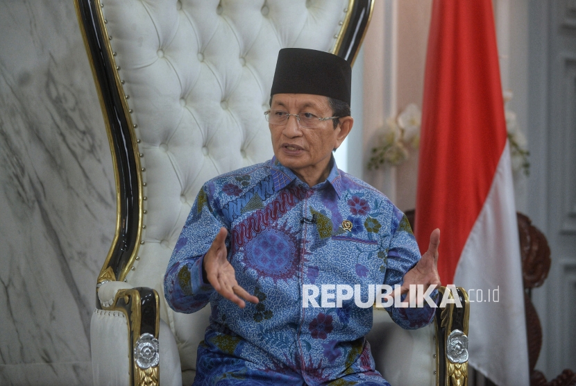 Menteri Agama Nasaruddin Umar saat diwawancarai Republika di Kantor Kementerian Agama, Jakarta, Kamis (11/12/2025).
