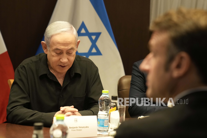 Perdana Menteri Israel Benjamin Netanyahu dan Presiden Prancis Emmanuel Macron mengadakan pembicaraan di Yerusalem, Selasa, 24 Oktober 2023