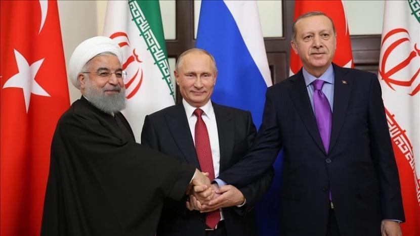 Turki, Iran dan Rusia pada Kamis (28/1) mendesak Komite Konstitusi Suriah untuk berkompromi dan mencapai konsensus di antara pihak-pihak yang terlibat dalam perang sipil selama satu dekade.