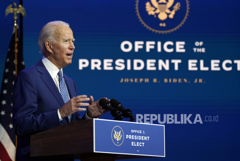 Presiden terpilih Joe Biden berbicara pada hari Senin, 9 November 2020, di teater The Queen di Wilmington, Del.