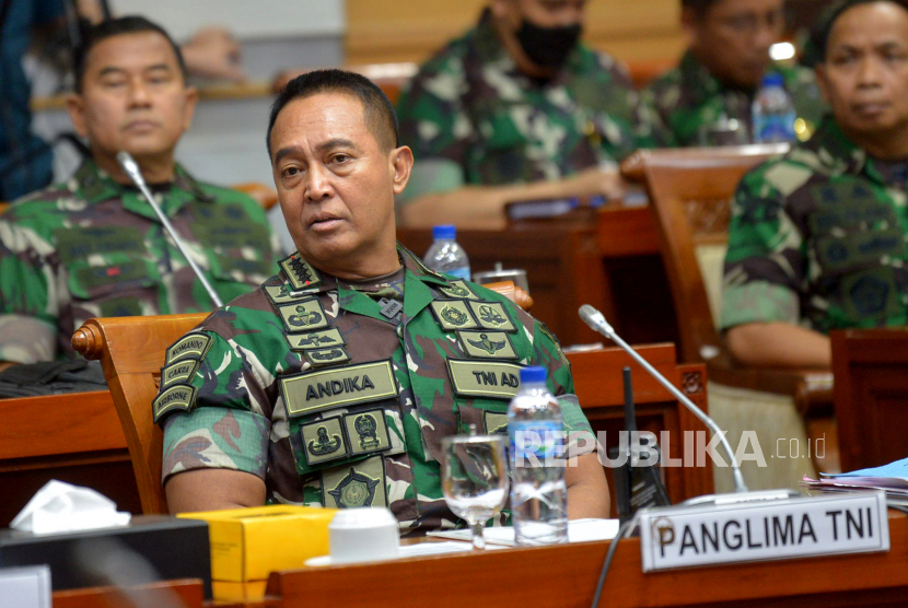 Panglima TNI Jenderal TNI Andika Perkasa. Panglima TNI minta untuk terus menelusuri oknum yang terlibat kasus mutilasi di Papua.