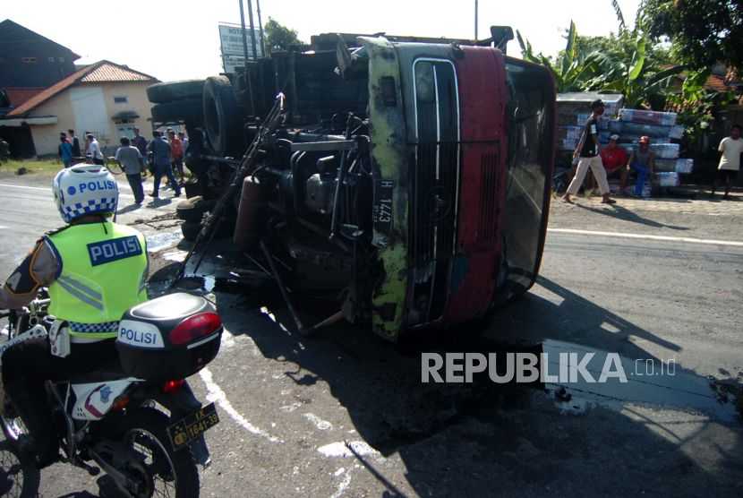 Kecelakaan truk (ilustrasi)