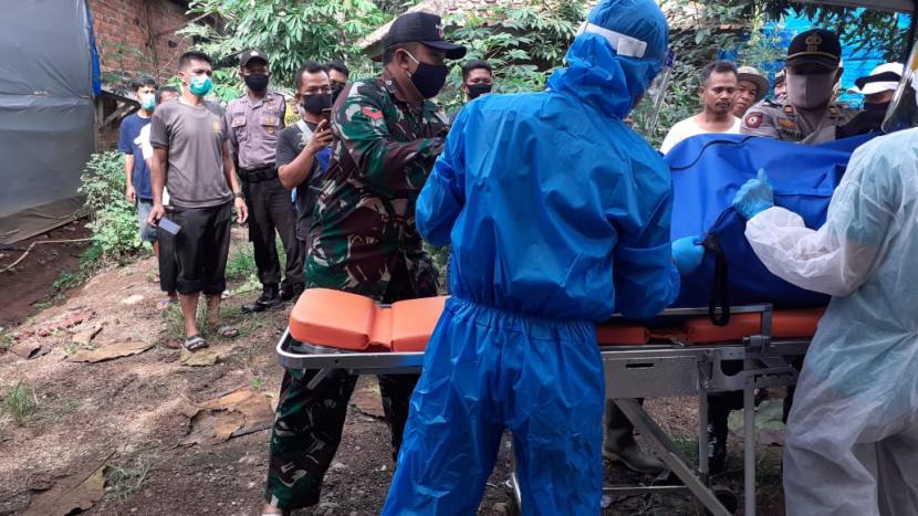  Mayat Pria Ditemukan dalam Kandang Peternakan Ayam Purwakarta