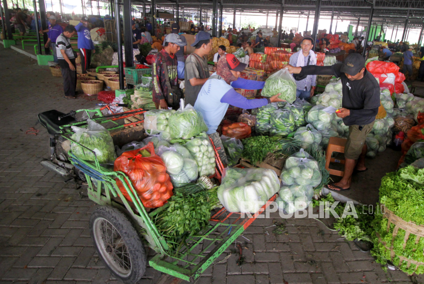 Guru Besar Agribisnis Institut Pertanian Bogor (IPB) Bayu Krisnamurti menyatakan, kondisi pangan global tidak baik-baik saja. 