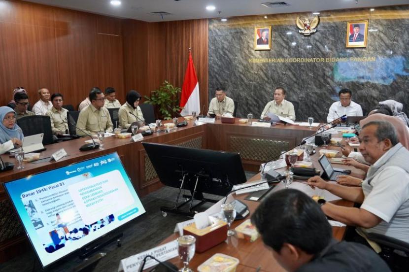 Wamenkop: BUMN dan swasta jamin pasokan untuk Kopdes Merah Putih.