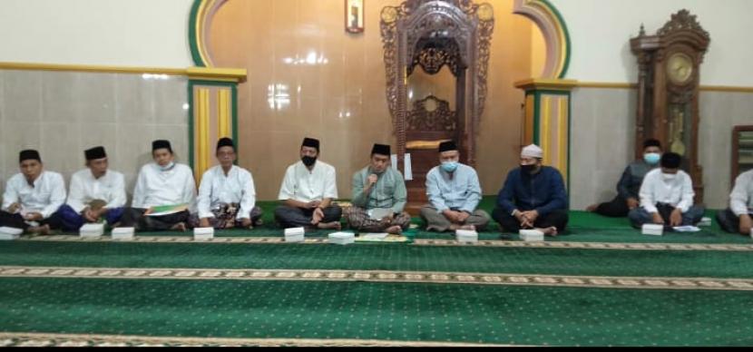 Taraweh dan Silaturahim Pemimpin Menjadi Pelita dan Penyejuk bagi Umat