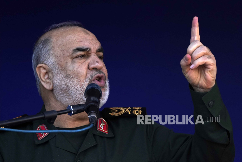 Panglima Korps Garda Revolusi Iran Mayor Jenderal Hossein Salami. 