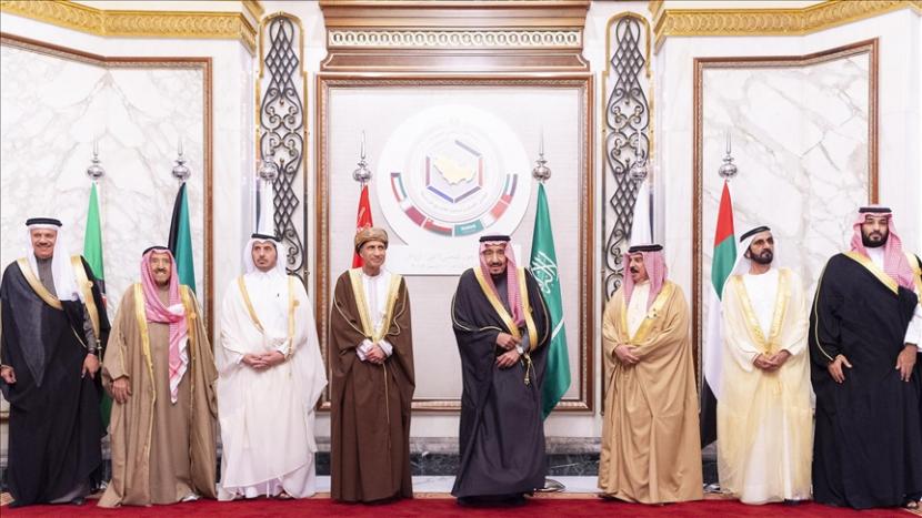 Para pemimpin Arab pada Rabu menyambut baik hasil KTT Dewan Kerjasama Teluk (GCC) di kota Al-Ula, Arab Saudi yang mengarah pada rekonsiliasi antara Qatar dan negara-negara tetangganya setelah perseteruan selama bertahun-tahun.