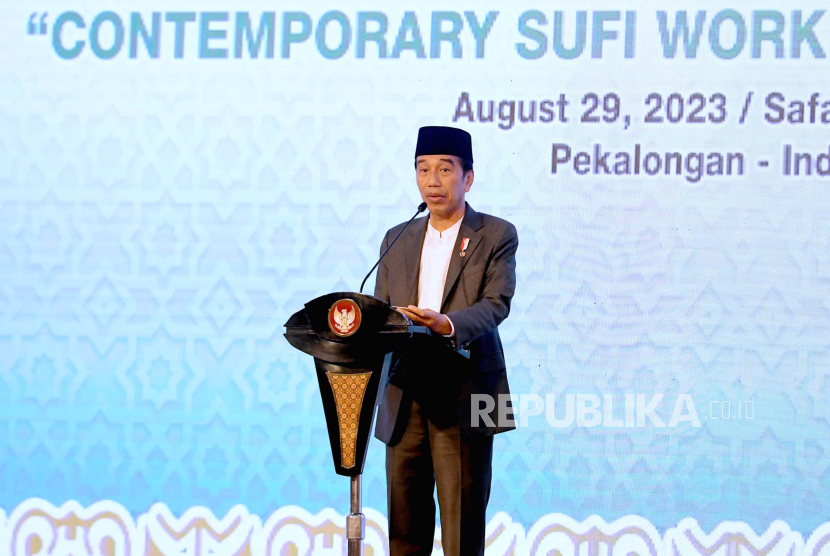 Presiden Jokowi saat membuka Muktamar Sufi Internasional 2023 di Pekalongan, Jawa Tengah, Selasa (29/8/2023).