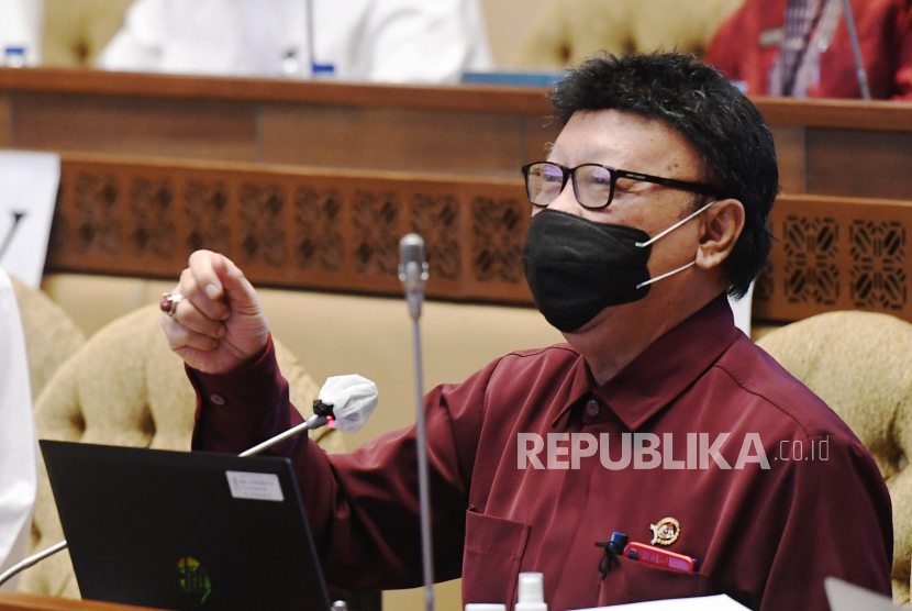 Menpan RB Tjahjo Kumolo mengikuti rapat kerja dengan Komisi II DPR di Kompleks Parlemen, Senayan, Jakarta, Rabu (23/9/2020). Rapat kerja tersebut membahas penyesuaian RKA K/L Kemenpan RB tahun anggaran 2021 sesuai hasil pembahasan Bandan Anggaran DPR. 