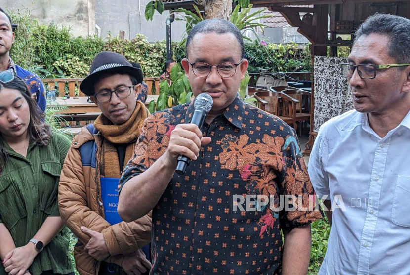 Bakal calon presiden (capres) Koalisi Perubahan untuk Persatuan, Anies Rasyid Baswedan mengaku tak terlalu memikirkan elektabilitasnya yang masih di bawah Ganjar Pranowo dan Prabowo Subianto, di kediamannya, Jakarta, Selasa (1/8/2023).