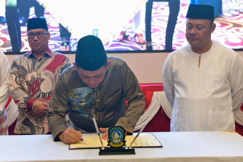 Pemda dan DPRD se-Kepri komit sediakan beasiswa dokter spesialis.