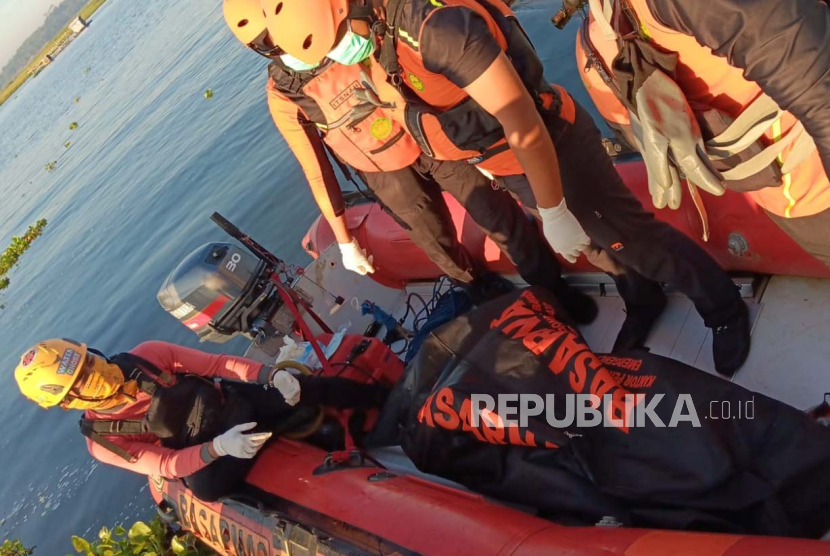 Ilustrasi pencarian korban tenggelam di Waduk, Kabupaten Cianjur