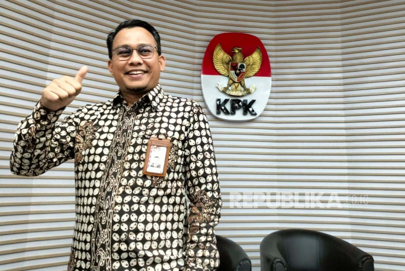 Kepala Bagian Pemberitaan KPK, Ali Fikri saat memberikan keterangan pers di Gedung Merah Putih KPK, Jakarta Selatan, Selasa (12/9/2023).