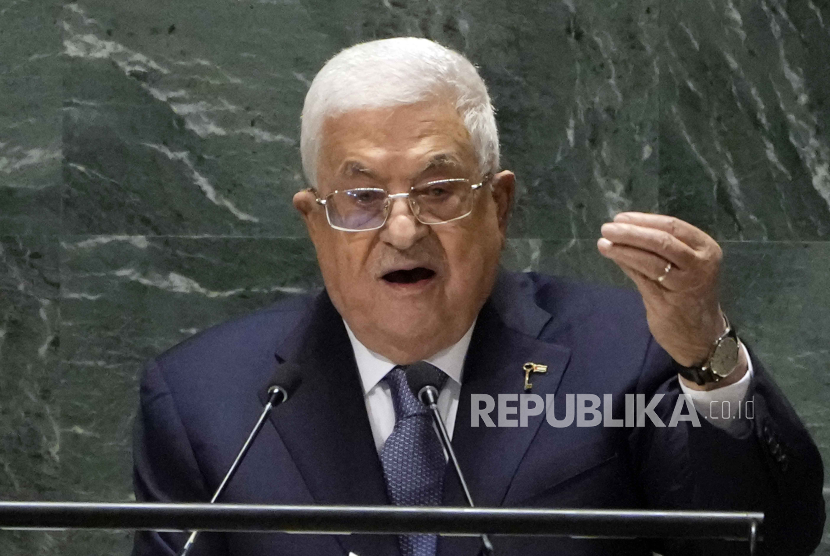 Presiden Palestina Mahmoud Abbas menyerukan Hamas melindungi rakyat Palestina dengan menyelesaikan kesepakatan gencatan senjata dengan Israel. 