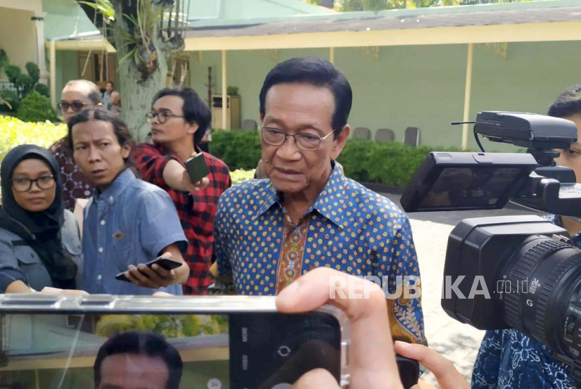 Gubernur DIY, Sri Sultan Hamengku Buwono x di kompleks Kepatihan, Kota Yogyakarta, Selasa (16/5/2023).