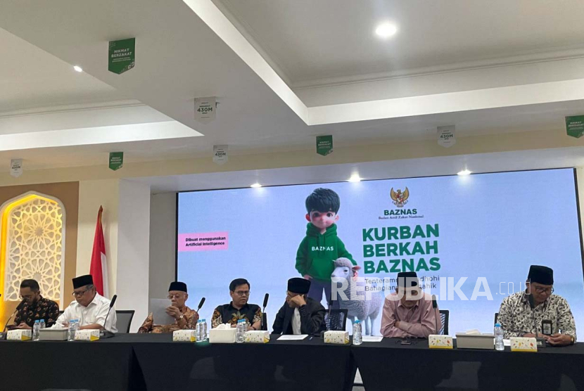 Badan Amil Zakat Nasional (Baznas) mengajak masyarakat berkurban melalui Baznas, di Kantor Baznas Pusat di Jakarta pada Senin (13/5/2025). 