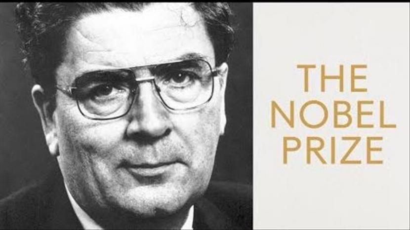 Pemenang Nobel Perdamaian dan mantan pemimpin Partai Sosial Demokratik dan Buruh Nasional (SDPL) Irlandia John Hume 