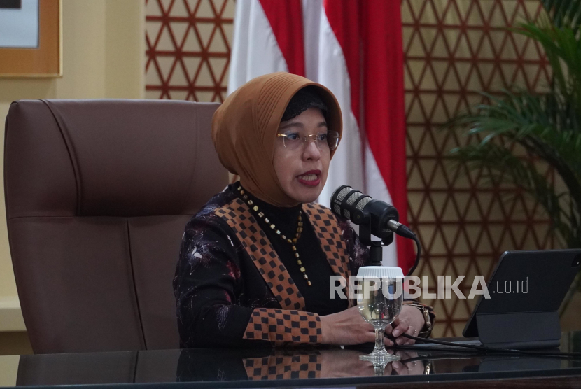 Plt Kepala BPS Amalia Adininggar Widyasanti dalam konferensi pers rilis Neraca Perdagangan Indonesia Januari 2024, Kamis (15/2/2024). 